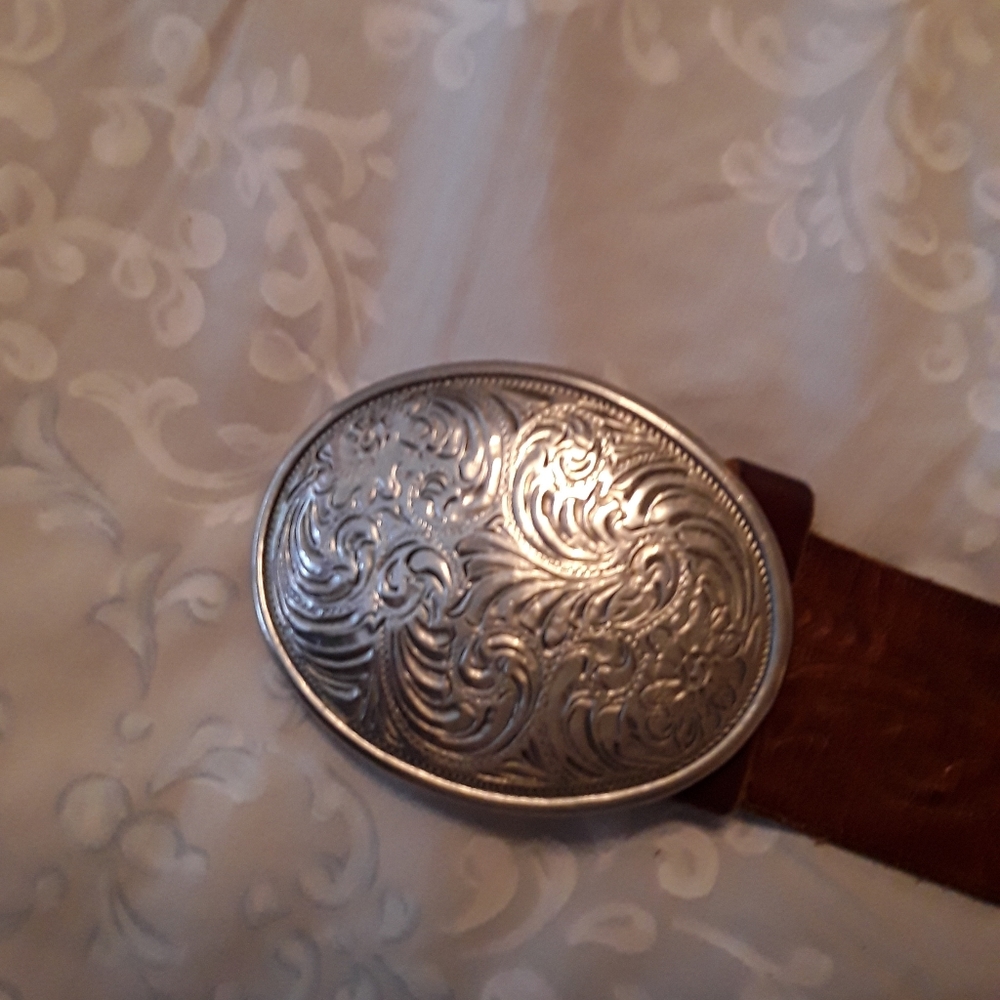 Xhilaration Brown Leather Belt-34" to first hole